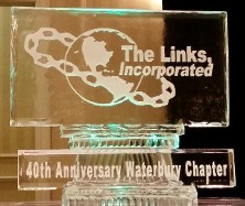 The Links Snowfilled Logo with Plaque