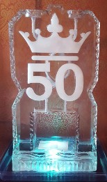 Snowfilled crown with number on double pour drink luge