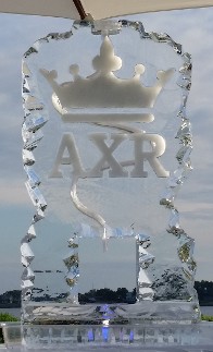 Single pour drink luge, crown with name, rocky edges