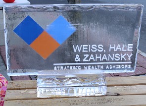 Laminated and Snowfilled Logo, horizontal, slab base