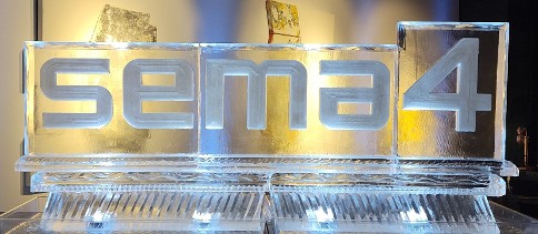 Snowfilled Sema logo, 80 inches on short v-lined base