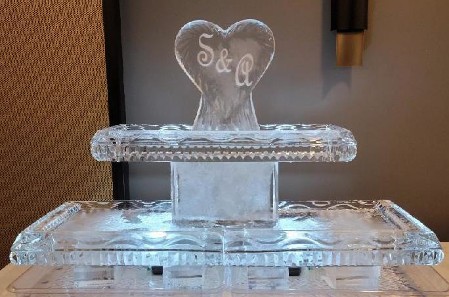 Ice Matters Two Tier Tray with Heart Topper, 54 inch base with detailed edges