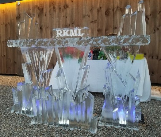 80 Inch Free Standing Shard Bar with Snowfilled Condiment Holder