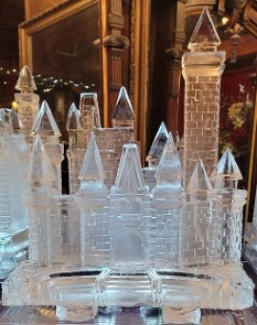 ice matters Cinderella castle set in front of mirror