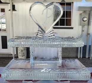 ice matters - 2-tier tray with initial snowfilled on heart topper