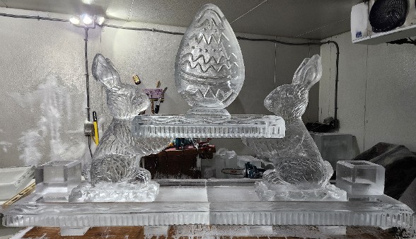 17.)  ice matters - 80 inch base tray with x2 lemon holders and x2 bunny holding raised tray with egg shrimp tower